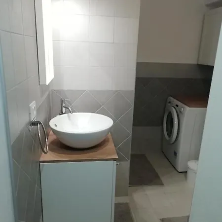 Apartman Magaria *